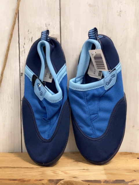 neu  Badeschuhe  Gr. 38  blau hellblau 