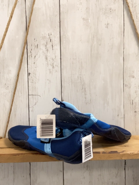 neu  Badeschuhe  Gr. 38  blau hellblau 