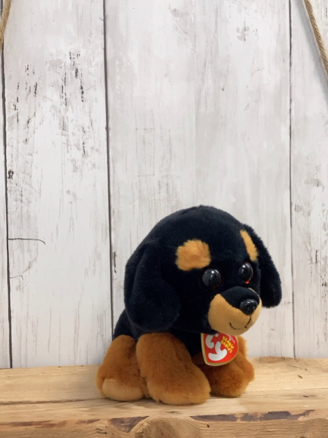 Ty  Plüschspielzeug  schwarz brauner Hund 