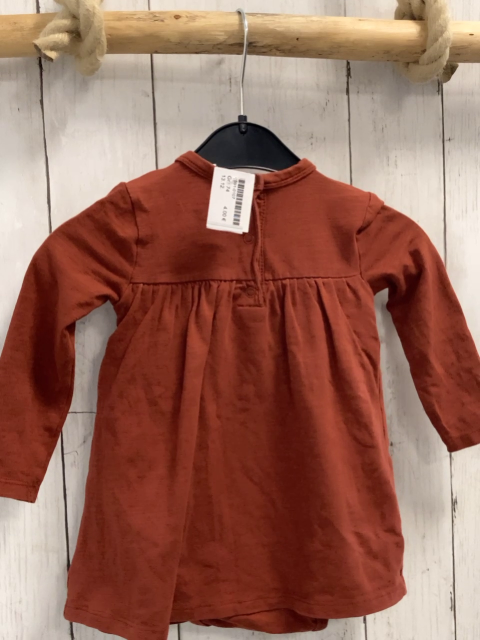   Kleid  Gr. 74  braun Lochstickerei Rüschen