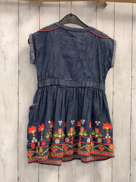 Gillian´s Closet Kleid Gr. 110  blau Jeans roter Bund +Schleife Stickerei