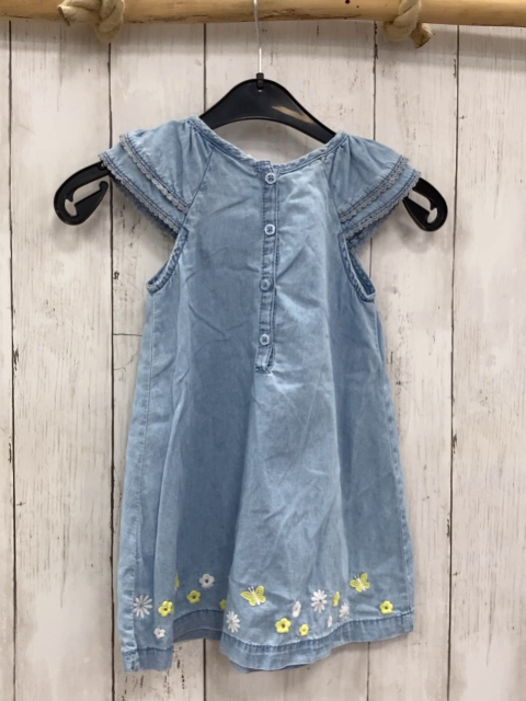  Kleid Gr. 92  hellblau Jeans gestickte Blumen