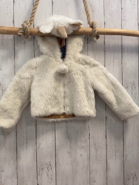 Gilian´s Closet  Teddyyjacke  Gr. 104  weiß Kapuze mit goldenem Glitzerhorn Ohren 