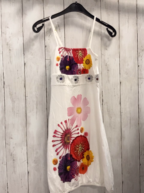 Desigual  Kleid  Gr. 134/140  weiß bunte Blumen 