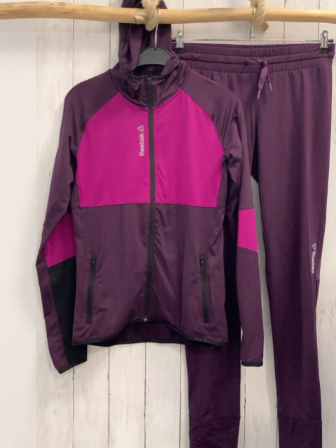 2tlg Reebok  Jogginganzug  Gr. 34/36  aubergine pflaume Kapuze graue Schrift 