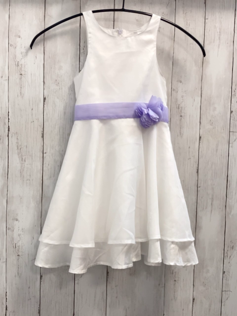   Kleid  Gr. 116  weiß lavendel Gürtelband mit Rosette 