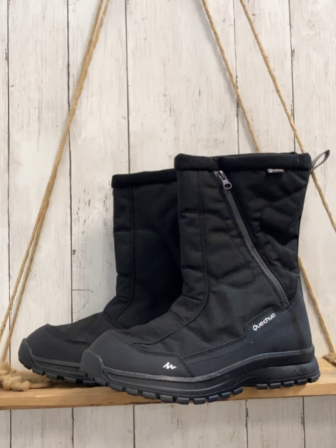 Decathlon  Boots  Gr. 40  schwarz 