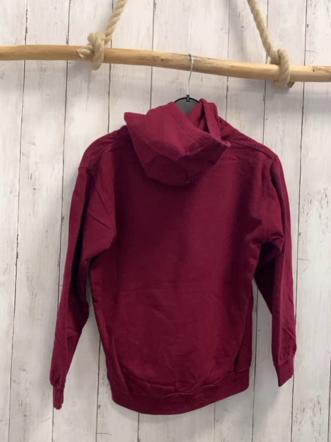   Pullover  Gr. 146/152  weinrot Kapuze Figuren vor Kamin mit Weihnachtsbaum 