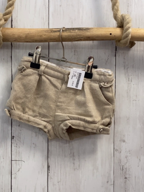 Zara  Shorts  Gr. 68  beige Rüschen 