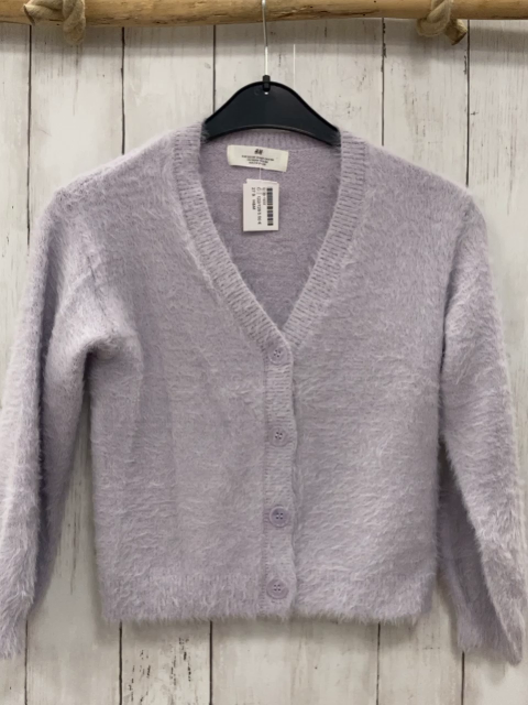 H&M  Strickjacke  Gr. 122/128  lavendel flusig 