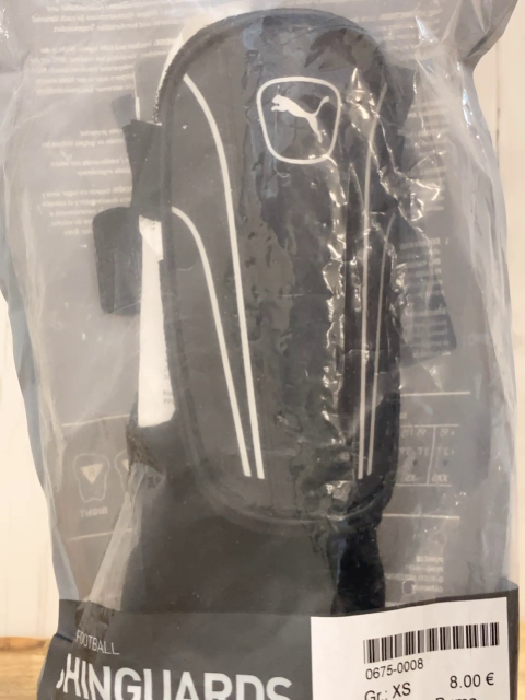 neu Puma  Schienbeinschoner Gr. XS  schwarz silber