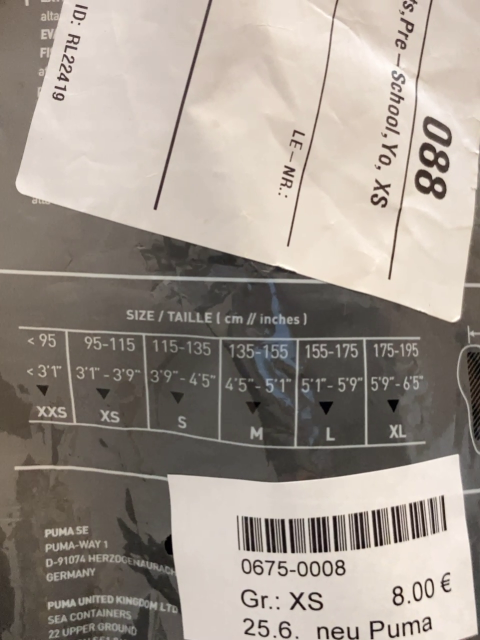 neu Puma  Schienbeinschoner Gr. XS  schwarz silber