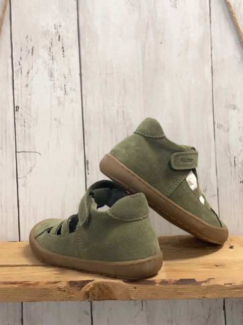 neu Richter  Schuhe  Gr. 26  oliv Velourleder Mystic 