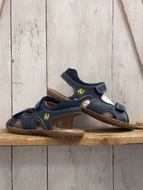 neu Naturino  Sandalen  Gr. 34  "Himmel" dunkelblau weiße Nähte 