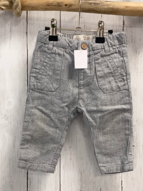 Zara  Hose  Gr. 68  hellgrau Bund verstellbar 