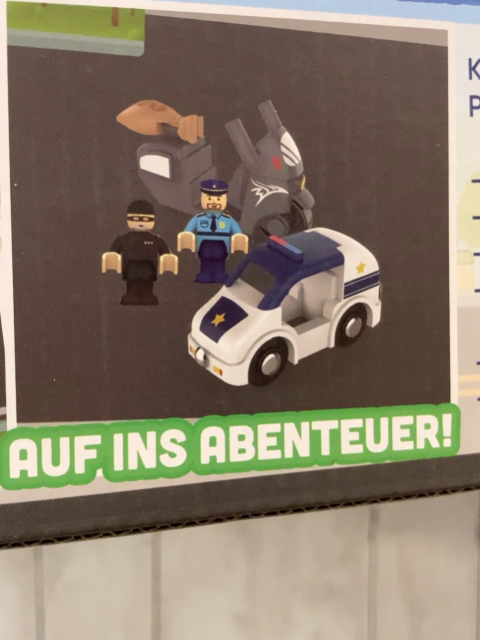 neu  Plastikspielzeug  Polizei und Räuberset 