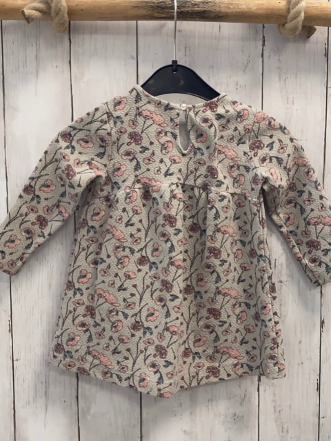 Zara  Kleid  Gr. 86  grau Struktur Blumen 