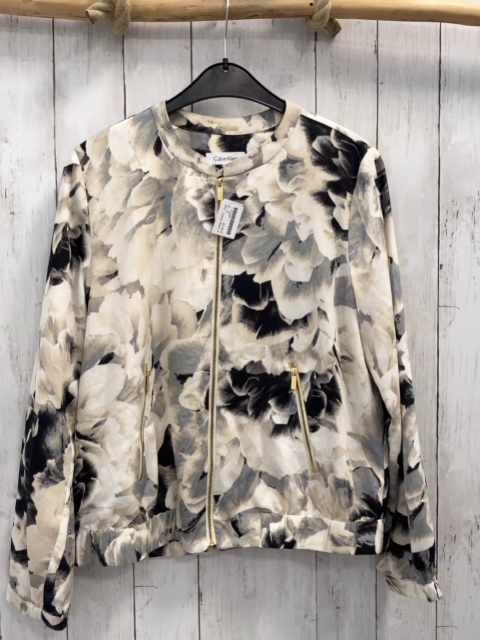 Calvin Klein Jeans  Jacke Gr. S beige hellgrau grau schwarze Blumen goldene Reißverschlüsse 