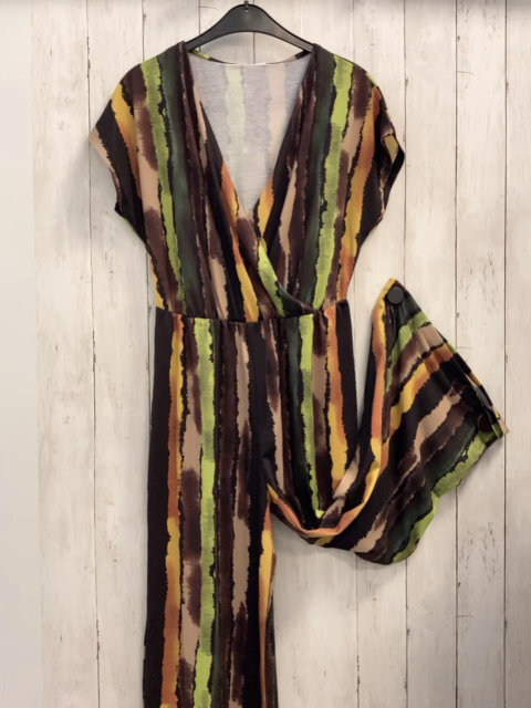 neu  Jumpsuit  Gr. 34  schwarz braun sand kiwi hellgrün gelbe Streifen 