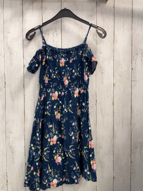 YFK Kleid  Gr. 128  blau Blumen gesmoktes Oberteil 