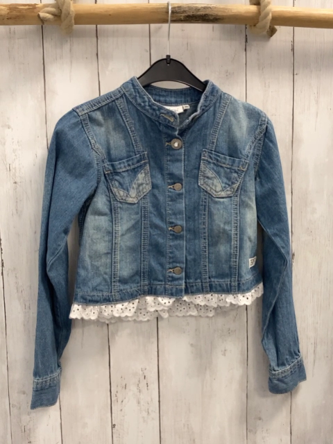 Barbara Färber  Jeansjacke  Gr. 140  blau weißer Spitzensaum mit Lochstickerei 