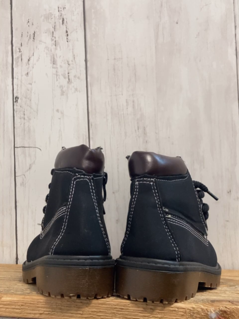  Boots  Gr. 22  schwarz weiße Nähte brauner Bund Teddyfutter 