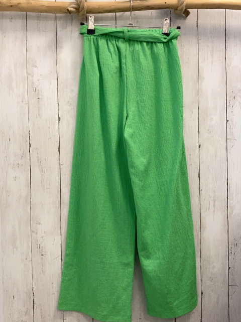 zara Hose Gr. 140  grün weites Bein Gürtelband