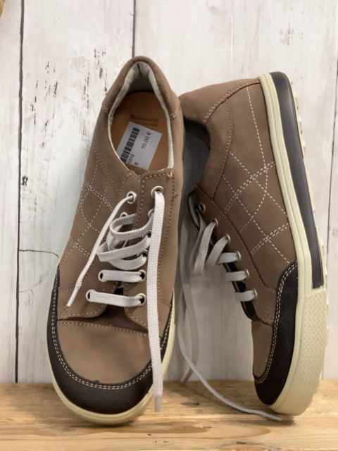   Schuhe  Gr. 36  hellbraun braun beige Sohle hellgraue Schnürenkel 