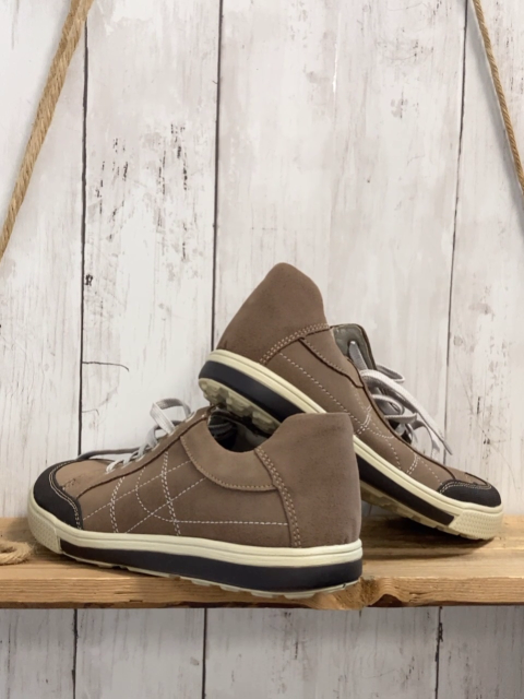   Schuhe  Gr. 36  hellbraun braun beige Sohle hellgraue Schnürenkel 