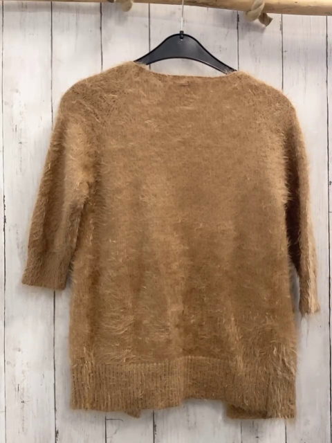 Zara  Strickjacke  Gr. 116  hellbraun flusig 