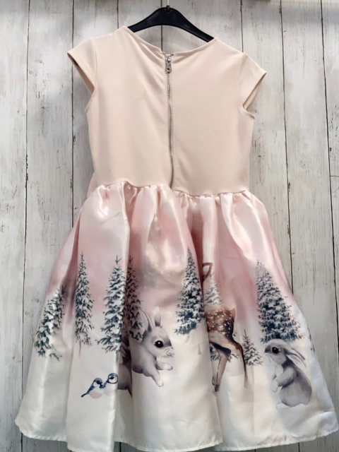 H&M  Kleid  Gr. 134  rosa Oberteil mit großer Schleife Rock mit Hasen Vögel + Tannen 