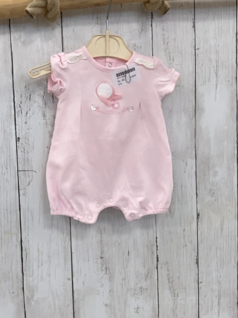   Playsuit  Gr. 62  rosa weßie Spitzenborte Stickerei mit Schleife 