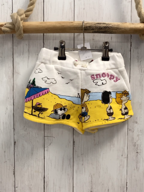 Zara  Shorts  Gr. 116  weiß gelb Strandbild mit Snoopy 