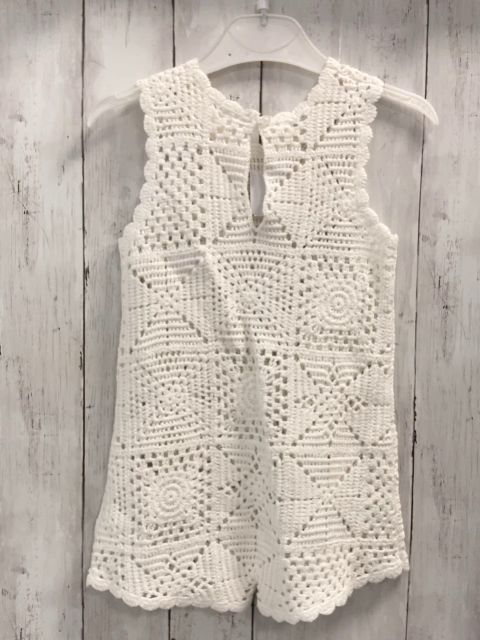 neu Zara  Kleid  Gr. 116  weiß gehäkelt mit Lochmuster NP 25€ 