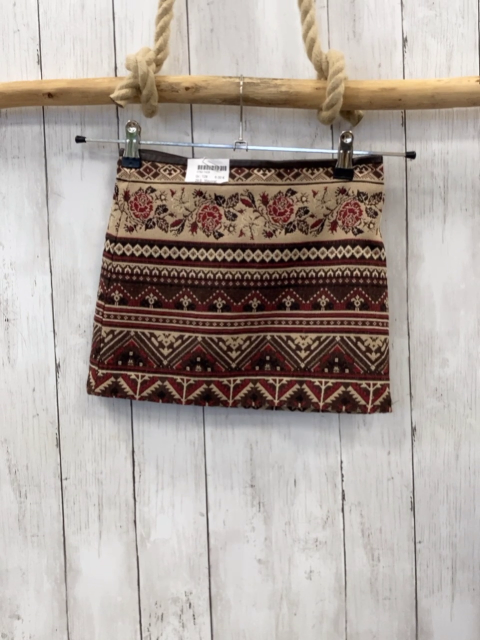 Mayoral Rock Gr. 128  beige rot braun 