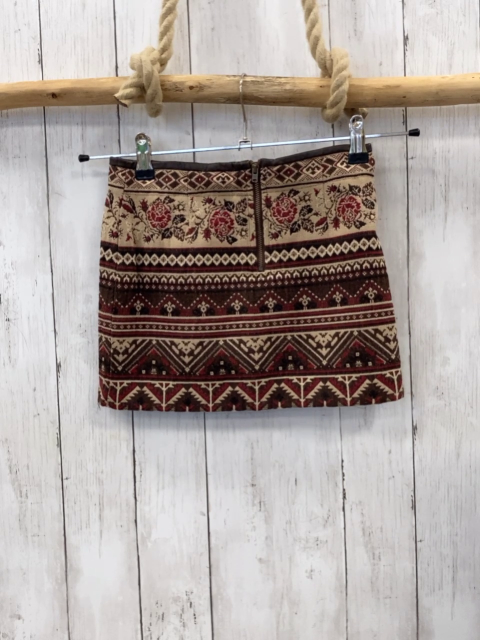 Mayoral Rock Gr. 128  beige rot braun 