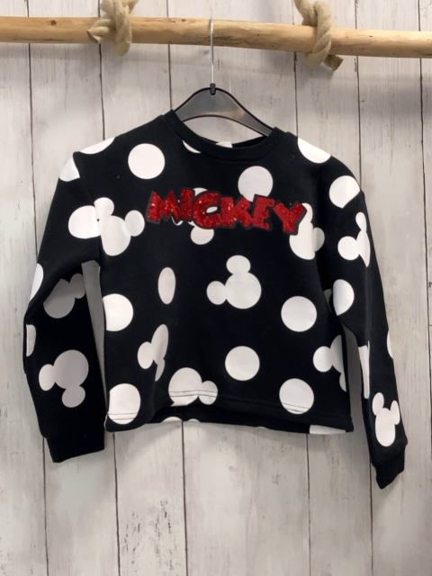  Pullover Gr. 134  schwarz weiße Punkte rote Pailettenschrift