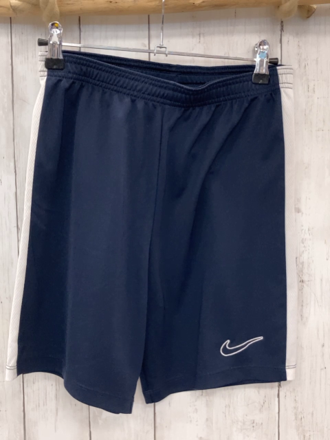 Nike Sporthorts Gr. 146  blau weißer Streifen an der Seite