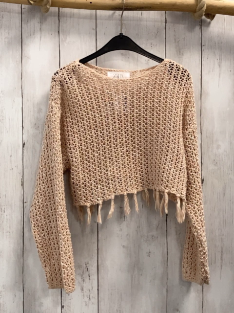 Zara  Pullover  Gr. 128  beige lachs meliert Strick Fransensaum 