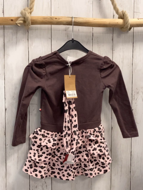 neu 2tlg Dirkje  Kleid + Stirnband  Gr. 98  braunes Oberteil mit Pailettenschrift rosa Rock mit schwarz braunem leoprint NP 27,99 € 