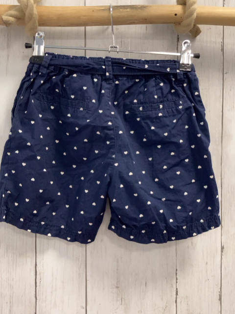 H&M Shorts Gr. 134  blau weiße Herzen Gürtelband