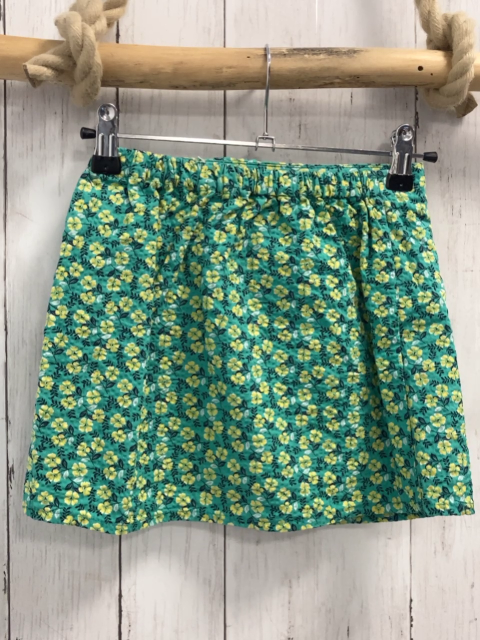 zara Rock Gr. 122  grün gelb Blumen