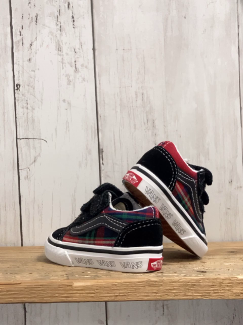 Vans  Schuhe  Gr. 17  schwarz roter Bund weiße Nähte + Sohle 