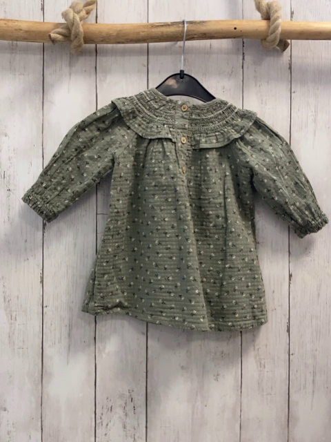 M&S  Kleid  Gr. 74  kiwi Struktur weiße Blüten schwarze Blätter 