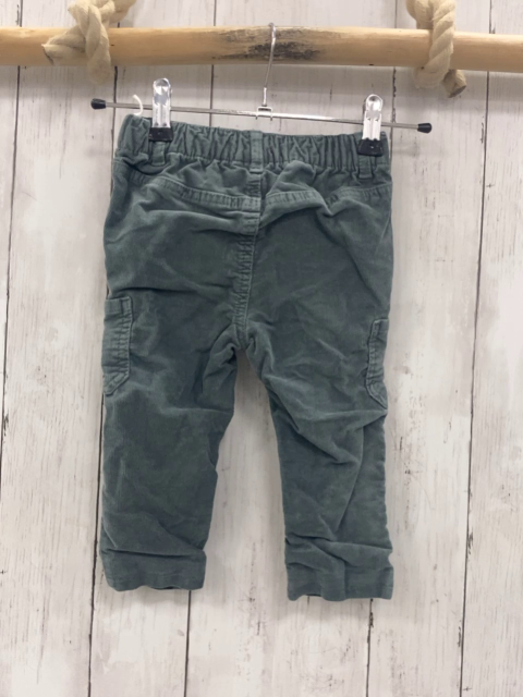  Hose Gr. 86  mint Kord gefüttert