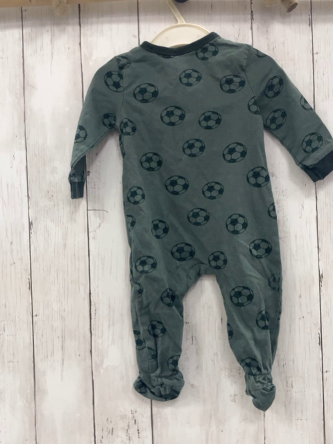  Schlafanzug Gr. 68  grün Fußbälle