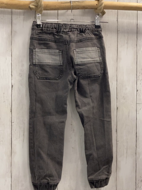   Hose  Gr. 116  grau Jeans hellgraue Taschen Gummizugbund mit Kordel 