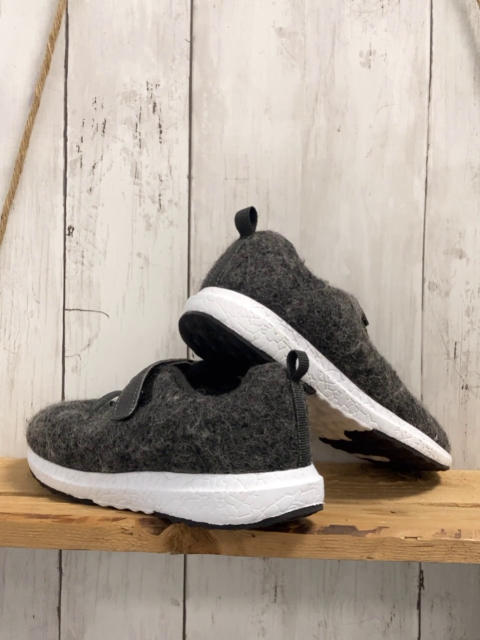 Kastinger  Schuhe  Gr. 31  grau Merinowolle weiße Sohle 