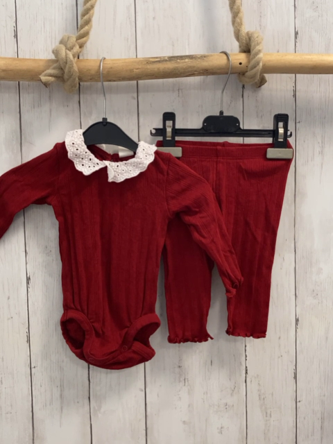 2tlg H&M  Langarmbody + Leggings  Gr. 68  rot Lochmuster weißer Kragen 