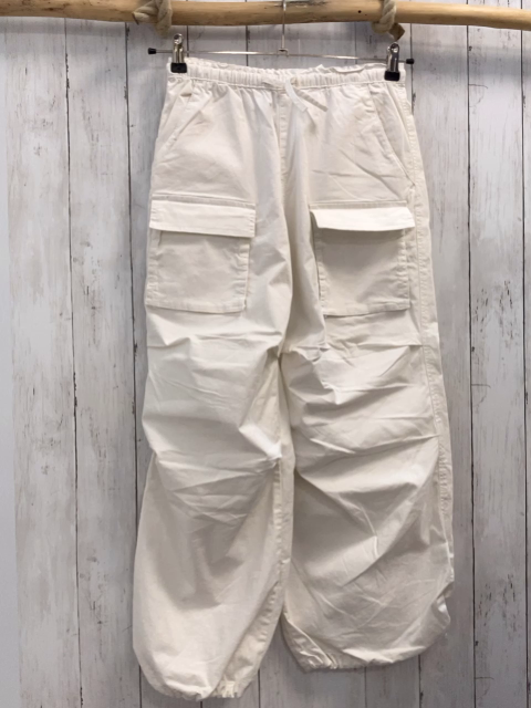 H&M  Hose  Gr. 158   weiß aufgesetzte Taschen Gummizugbund + -saum 